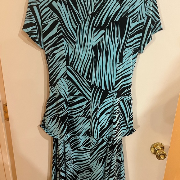 Perceptions Black and Aqua Zebra Print 2 piece Dress - Picture 9 of 11